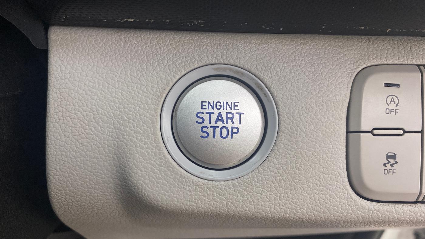 2023 Hyundai VENUE SX 1.2 PETROL, Petrol, Manual, 18,222 km, Keyless Start/ Stop Button
