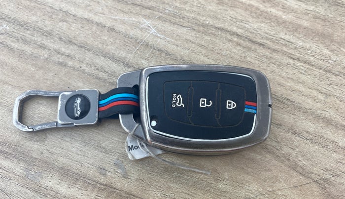 2023 Hyundai VENUE SX 1.2 PETROL, Petrol, Manual, 18,222 km, Key Close Up