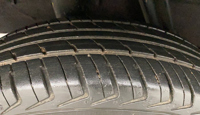 2019 Renault Kwid RXL, Petrol, Manual, 48,149 km, Right Rear Tyre Tread