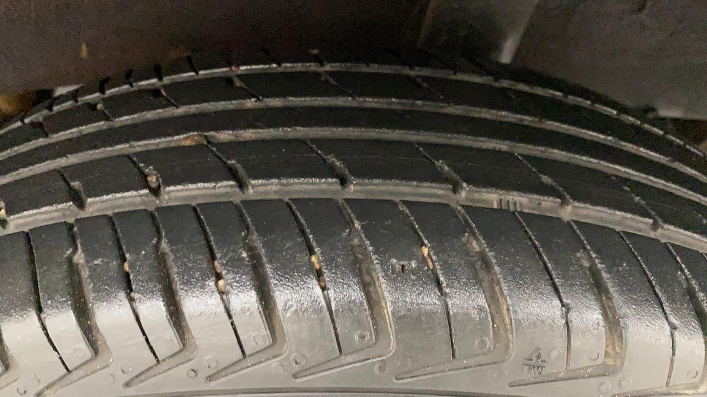 2019 Renault Kwid RXL, Petrol, Manual, 48,149 km, Left Rear Tyre Tread