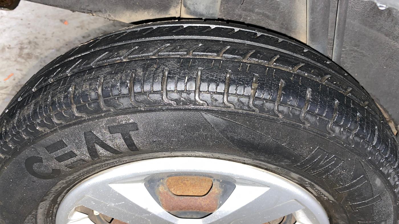 2018 Renault Kwid RXT 1.0 AMT (O), Petrol, Automatic, 33,817 km, Right Rear Tyre Tread