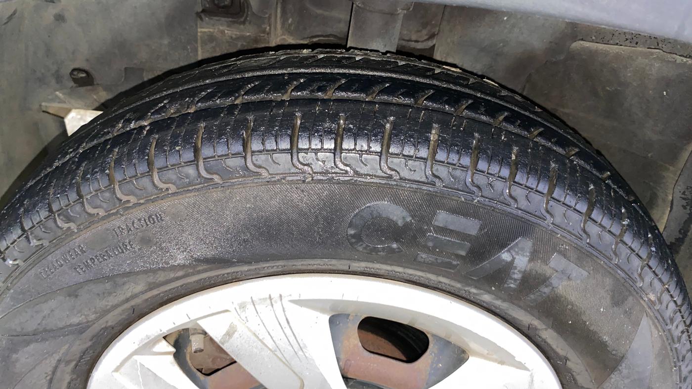 2018 Renault Kwid RXT 1.0 AMT (O), Petrol, Automatic, 33,817 km, Left Front Tyre Tread