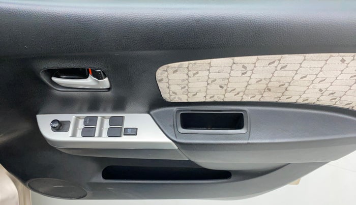 2013 Maruti Wagon R 1.0 VXI, Petrol, Manual, 39,721 km, Driver Side Door Panels Control