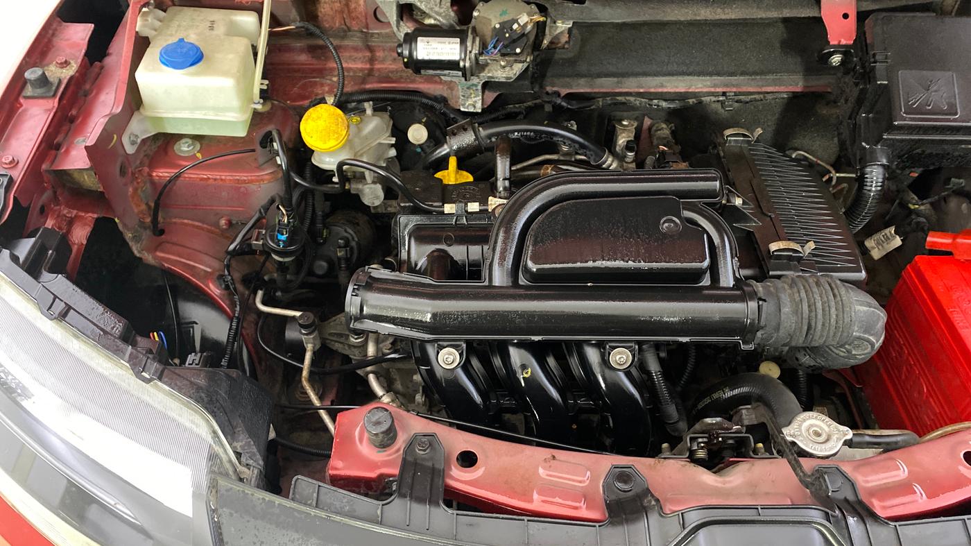 2022 Renault Kwid RXT 1.0 AMT (O), Petrol, Automatic, 12,004 km, Engine View - Right