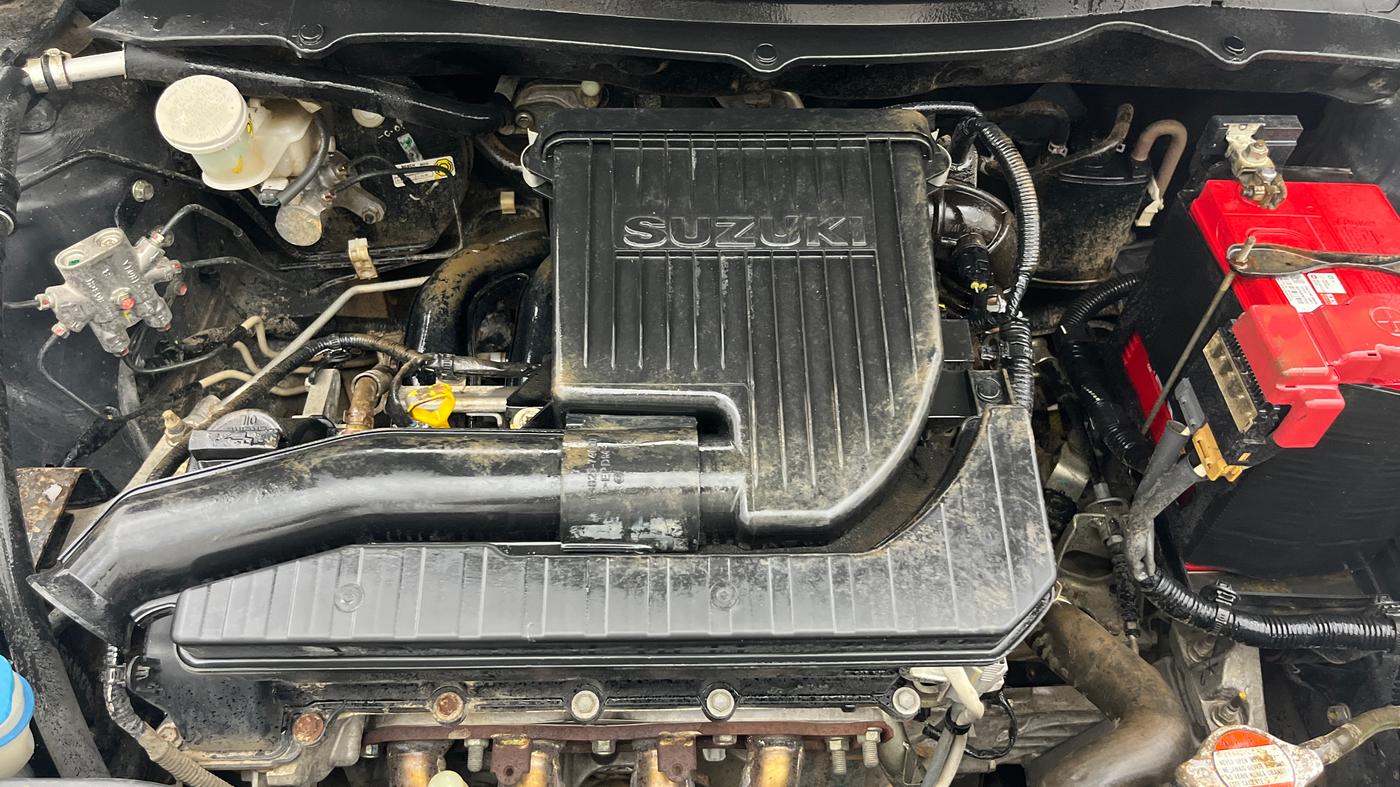 2016 Maruti Swift VXI, Petrol, Manual, 19,932 km, Engine View