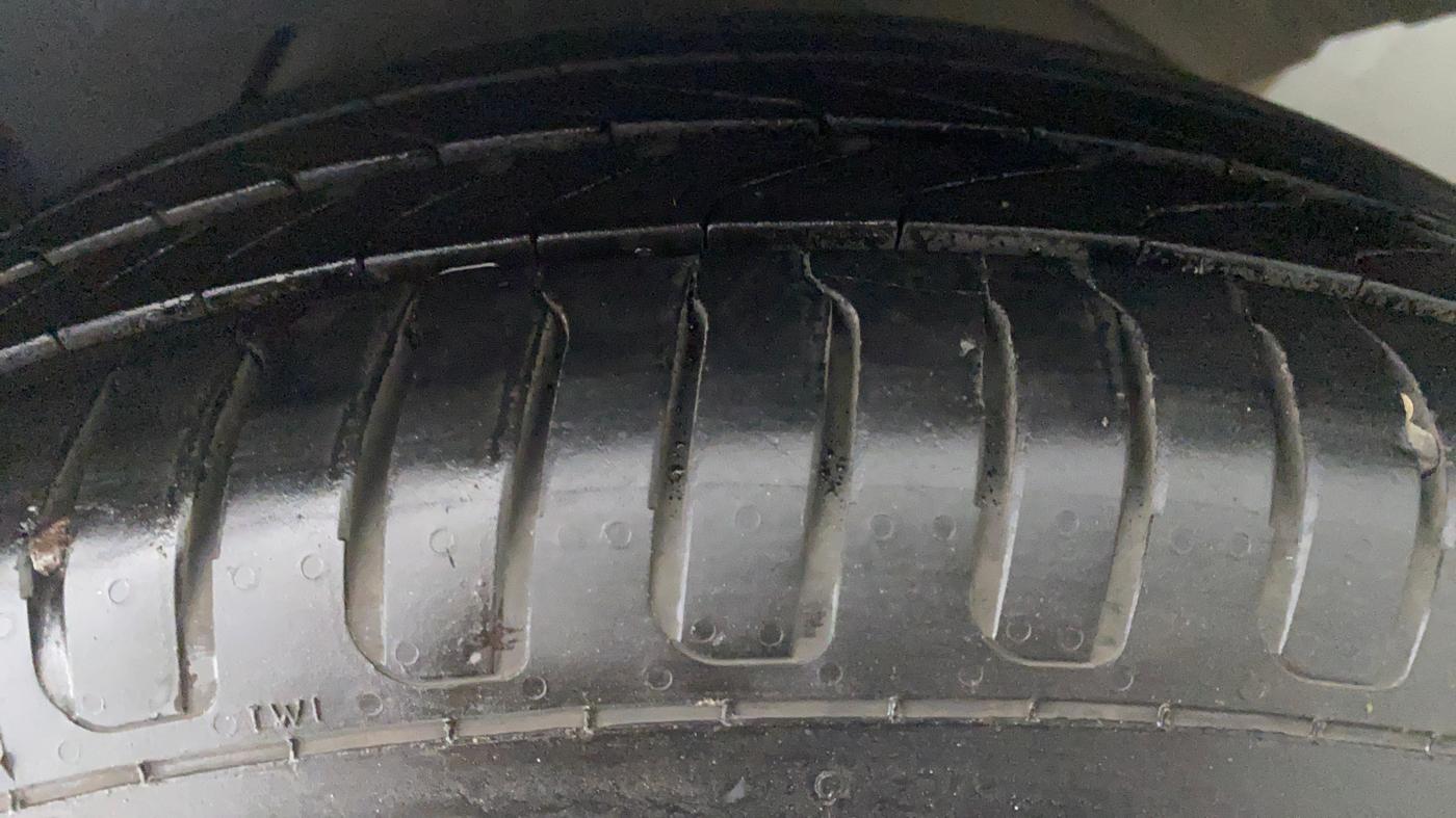 2019 Ford Ecosport 1.5 TITANIUM THUNDER EDITION TI VCT, Petrol, Manual, 64,821 km, Left Rear Tyre Tread