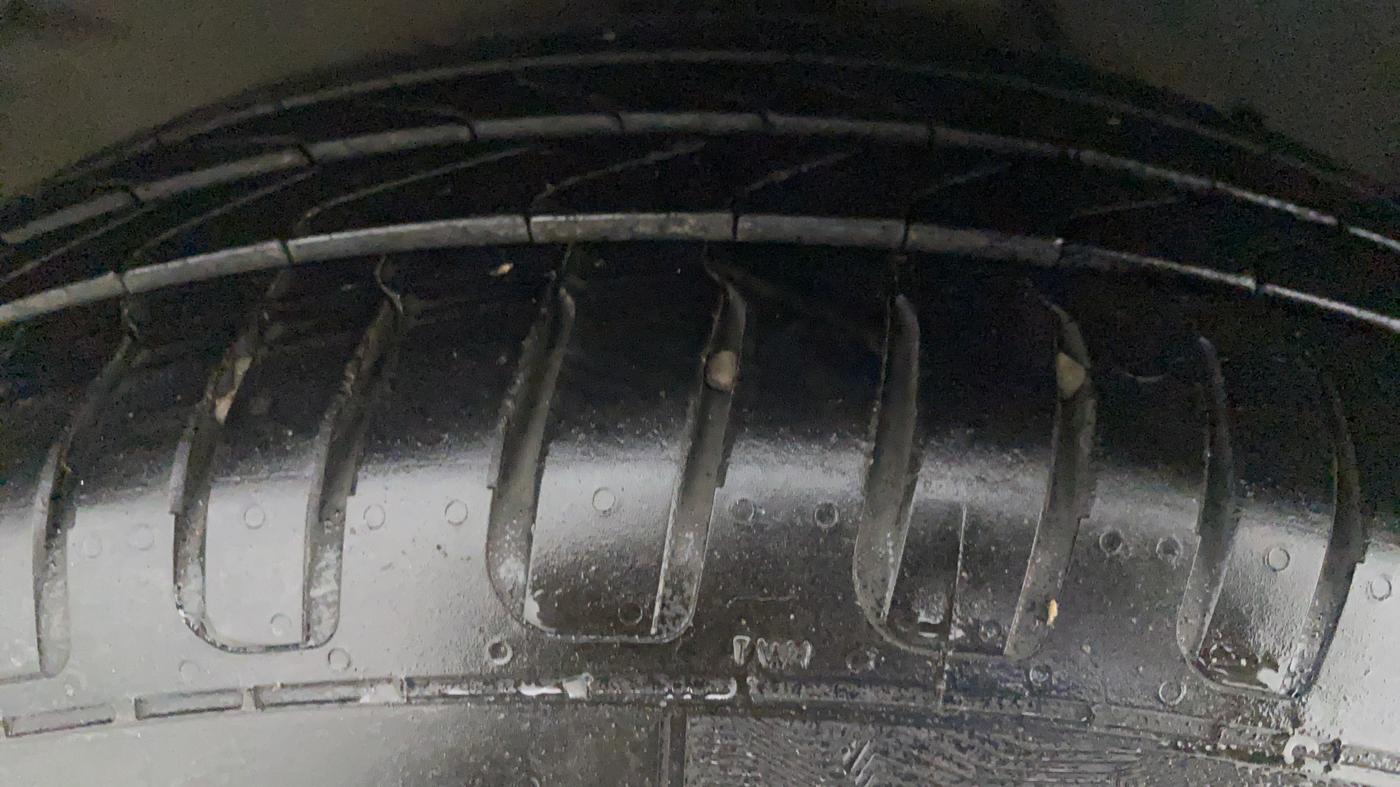 2019 Ford Ecosport 1.5 TITANIUM THUNDER EDITION TI VCT, Petrol, Manual, 64,821 km, Left Front Tyre Tread