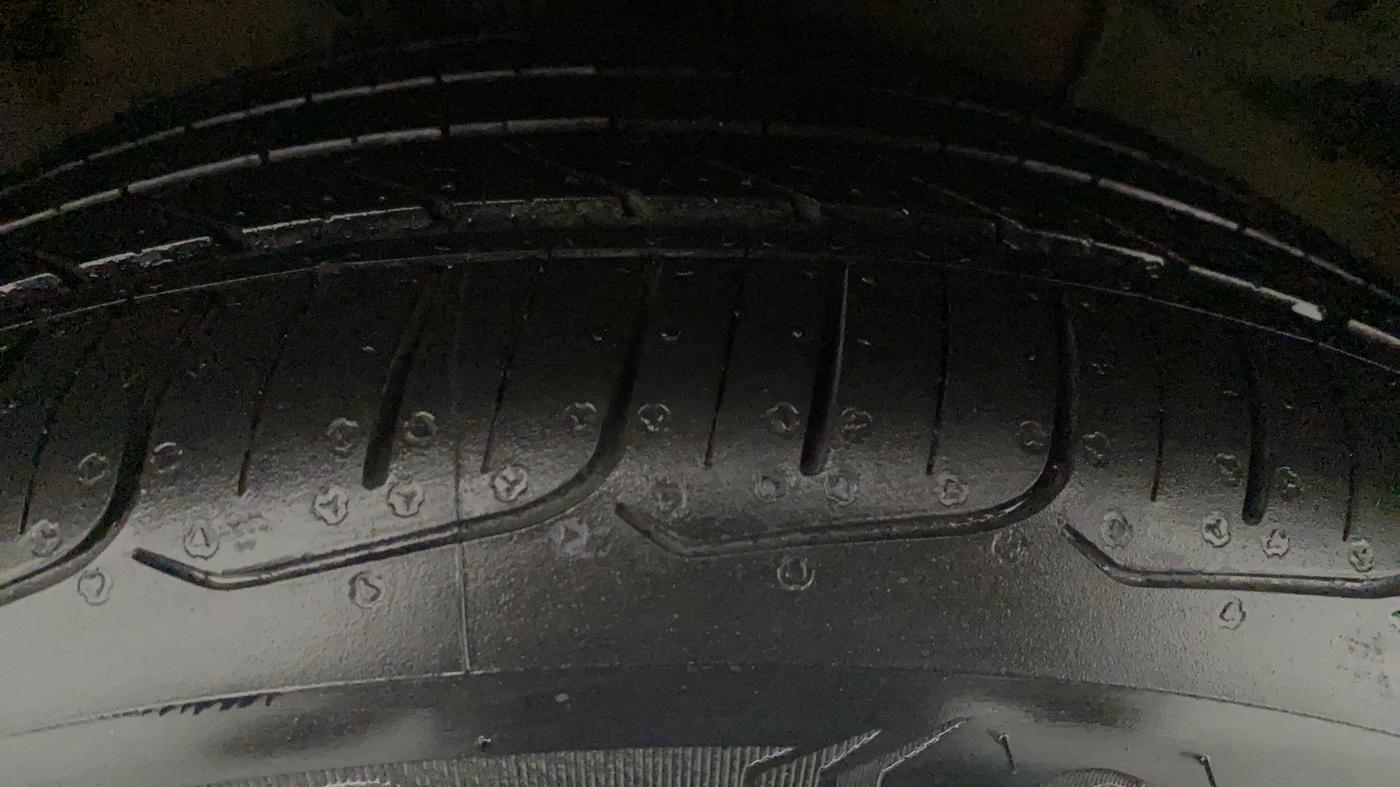 2016 Hyundai i20 Active 1.4 SX, Diesel, Manual, 1,19,589 km, Right Front Tyre Tread