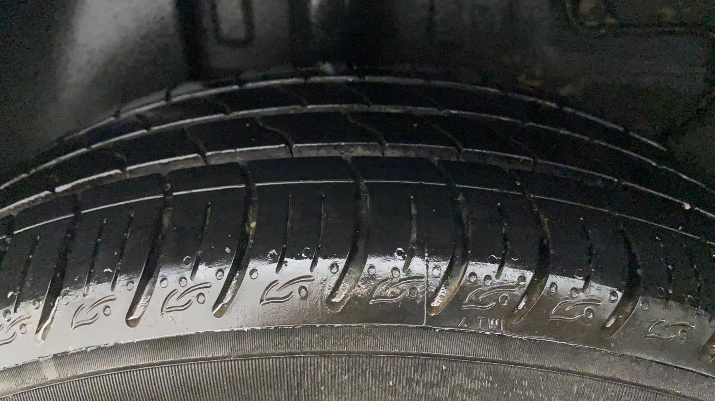 2022 Tata ALTROZ XT PETROL, Petrol, Manual, 13,088 km, Right Rear Tyre Tread