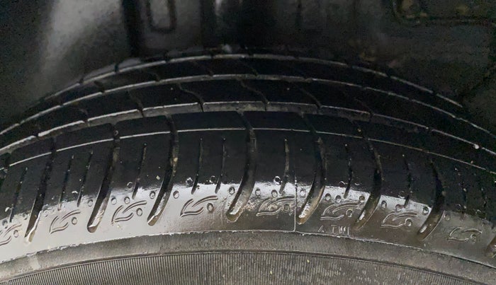 2022 Tata ALTROZ XT PETROL, Petrol, Manual, 13,088 km, Right Rear Tyre Tread