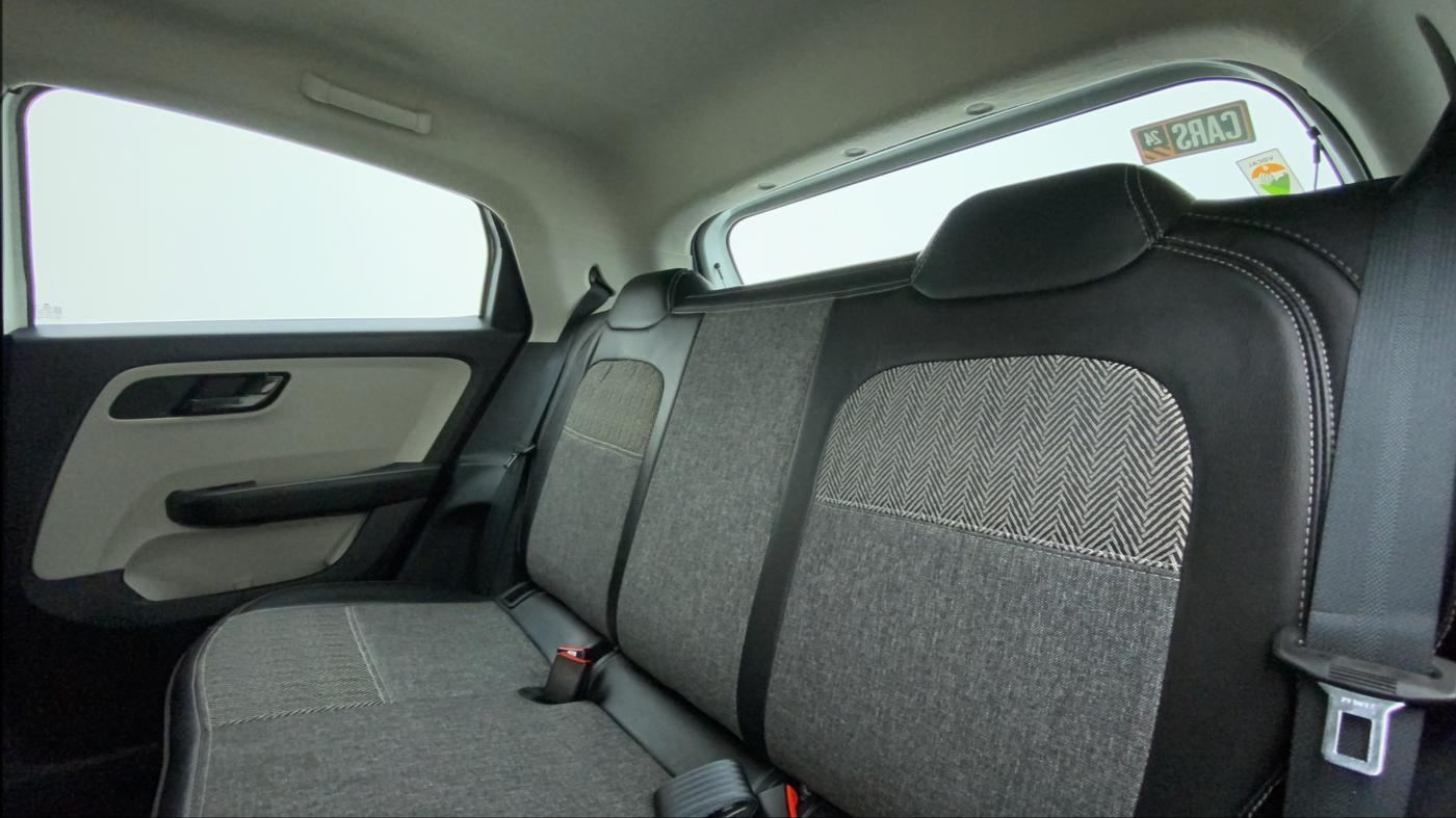 2022 Tata ALTROZ XT PETROL, Petrol, Manual, 13,088 km, Right Side Rear Door Cabin
