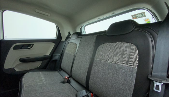 2022 Tata ALTROZ XT PETROL, Petrol, Manual, 13,088 km, Right Side Rear Door Cabin