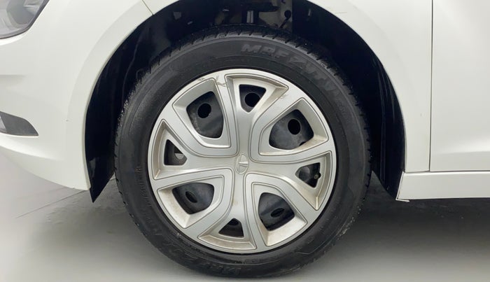 2022 Tata ALTROZ XT PETROL, Petrol, Manual, 13,088 km, Left Front Wheel