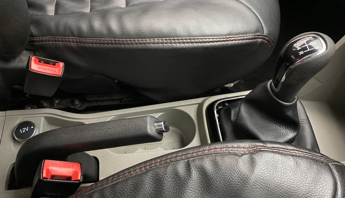 2018 Tata Tiago XZ 1.2 REVOTRON, Petrol, Manual, 56,043 km, Gear Lever
