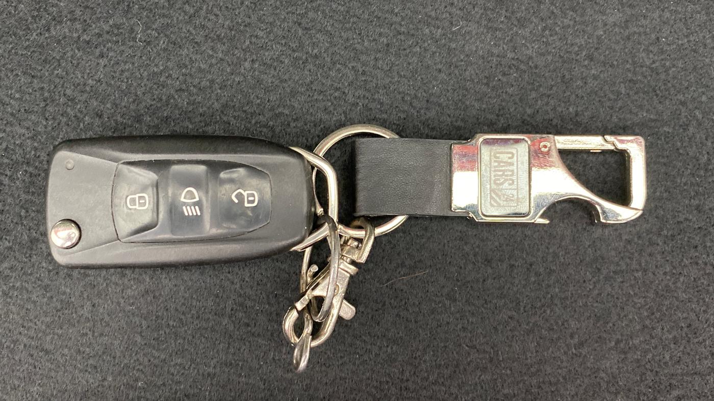 2018 Tata Tiago XZ 1.2 REVOTRON, Petrol, Manual, 56,043 km, Key Close Up