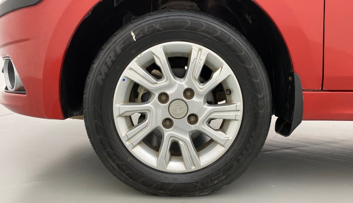 2018 Tata Tiago XZ 1.2 REVOTRON, Petrol, Manual, 56,043 km, Left Front Wheel