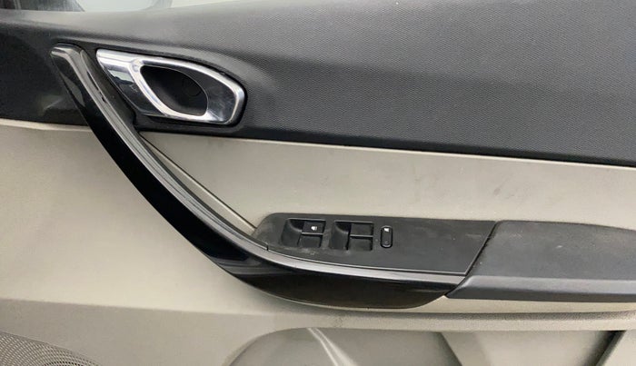 2018 Tata Tiago XZ PETROL, Petrol, Manual, 1,39,758 km, Driver Side Door Panels Control