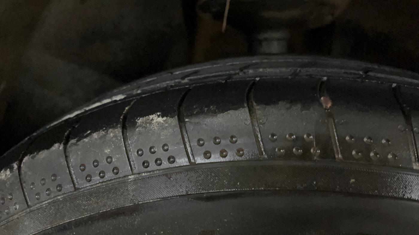2021 Renault Duster RXS 1.5 PETROL MT, Petrol, Manual, 52,200 km, Right Front Tyre Tread
