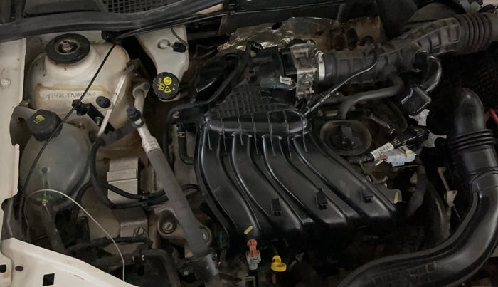 2021 Renault Duster RXS 1.5 PETROL MT, Petrol, Manual, 52,200 km, Engine View - Right