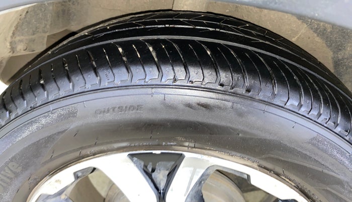 2022 Honda WR-V 1.2L I-VTEC VX MT, Petrol, Manual, 1,07,361 km, Right Rear Tyre Tread