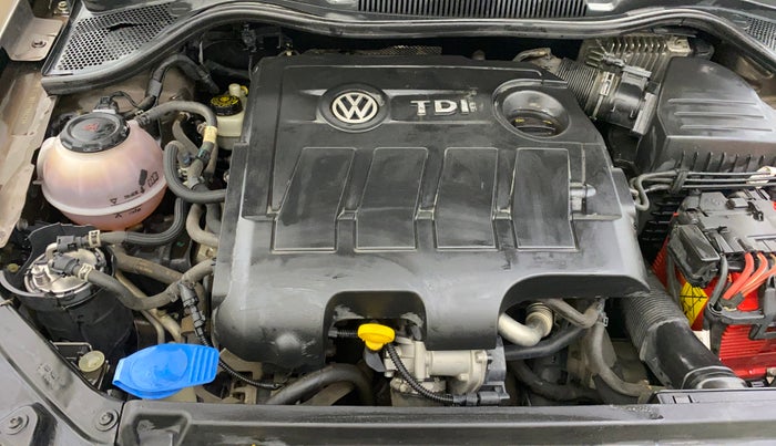 2017 Volkswagen Vento HIGHLINE PLUS 1.5 AT 16 ALLOY, Diesel, Automatic, 1,14,563 km, Engine View - Right