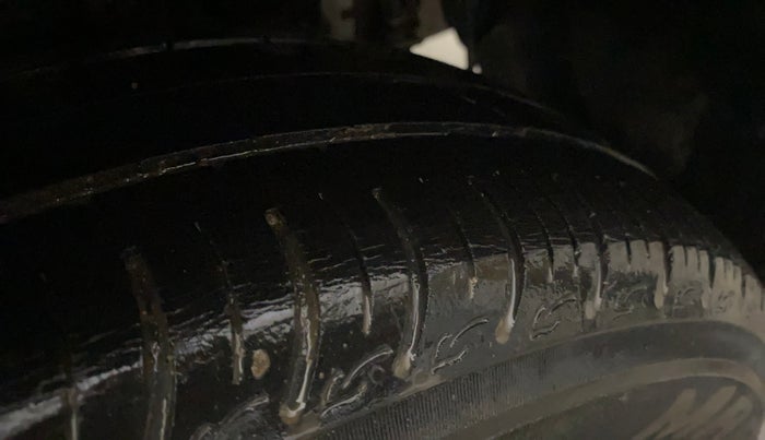 2015 Hyundai Xcent S 1.2, Petrol, Manual, 79,728 km, Left Rear Tyre Tread