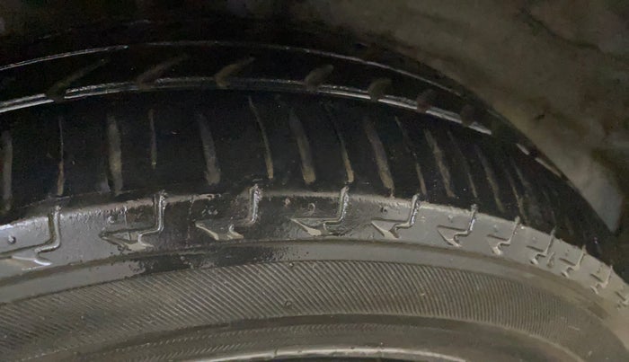 2015 Hyundai Xcent S 1.2, Petrol, Manual, 79,728 km, Right Rear Tyre Tread