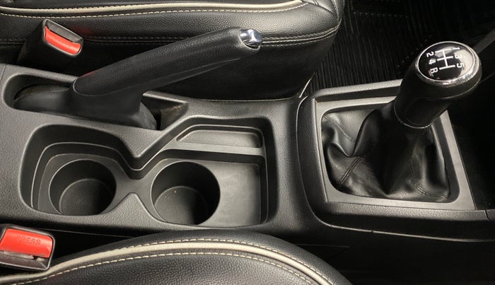 2018 Maruti Vitara Brezza ZDI, Diesel, Manual, 82,676 km, Gear Lever