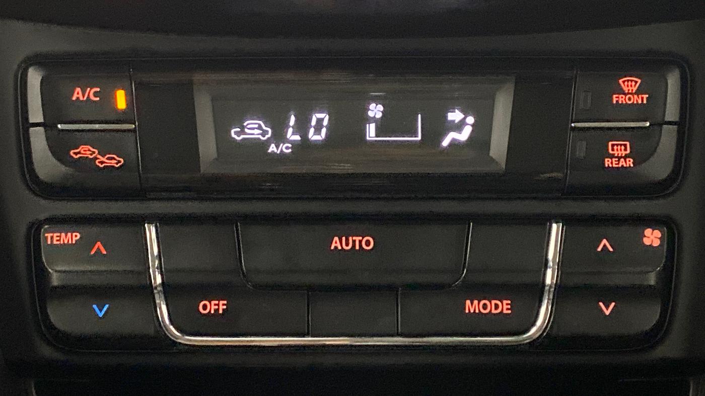 2018 Maruti Vitara Brezza ZDI, Diesel, Manual, 82,676 km, Automatic Climate Control