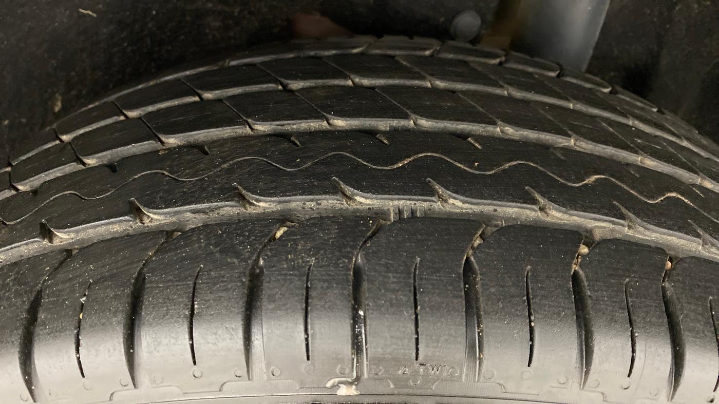 2018 Maruti Vitara Brezza ZDI, Diesel, Manual, 82,676 km, Left Rear Tyre Tread