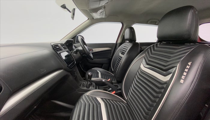 2018 Maruti Vitara Brezza ZDI, Diesel, Manual, 82,676 km, Right Side Front Door Cabin