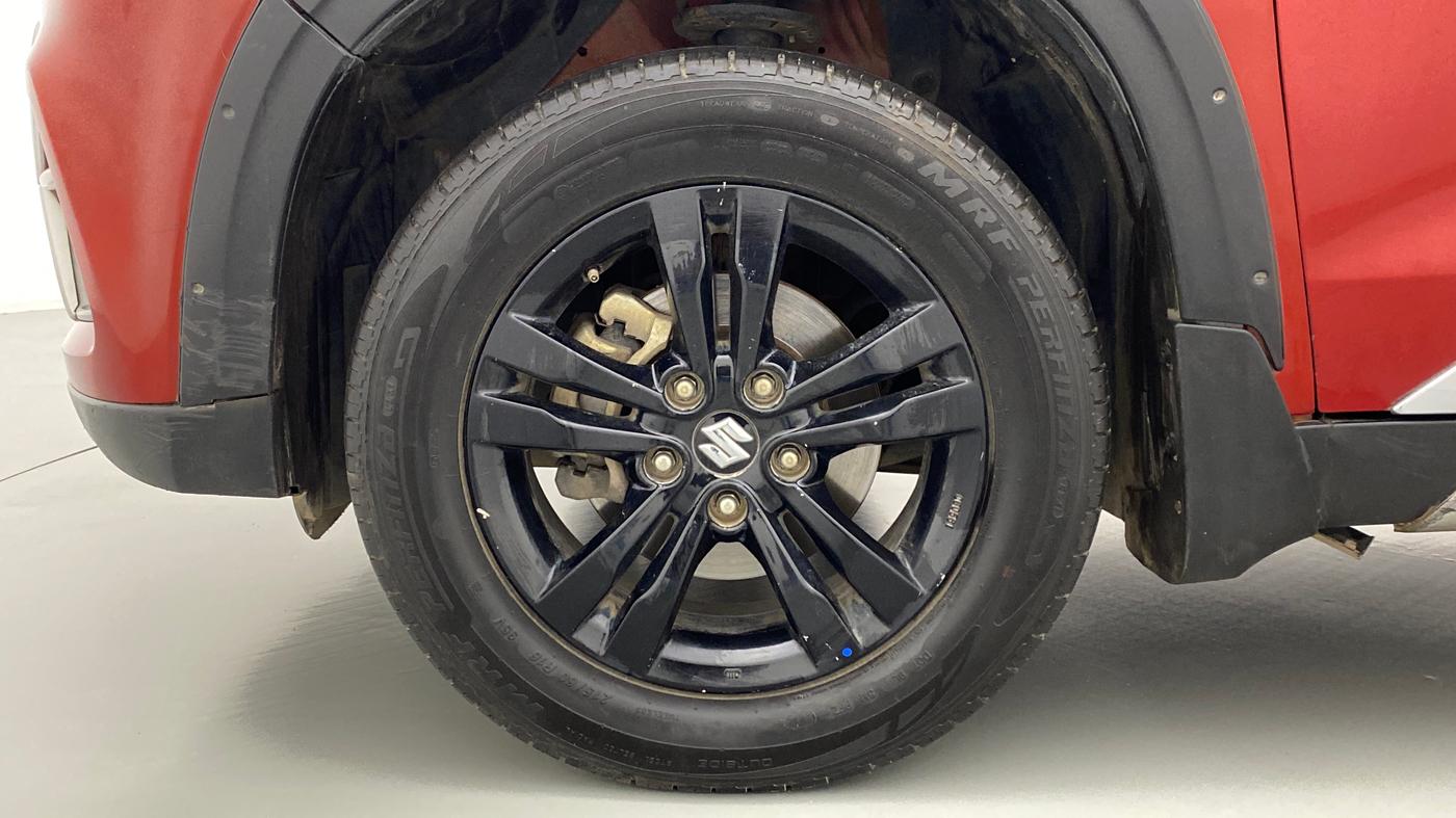 2018 Maruti Vitara Brezza ZDI, Diesel, Manual, 82,676 km, Left Front Wheel