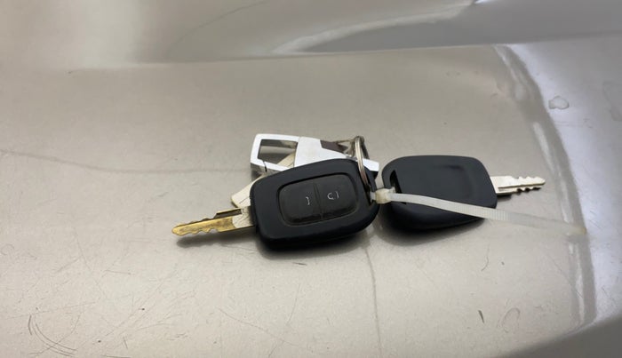 2018 Renault Kwid RXL, Petrol, Manual, 62,692 km, Key Close Up