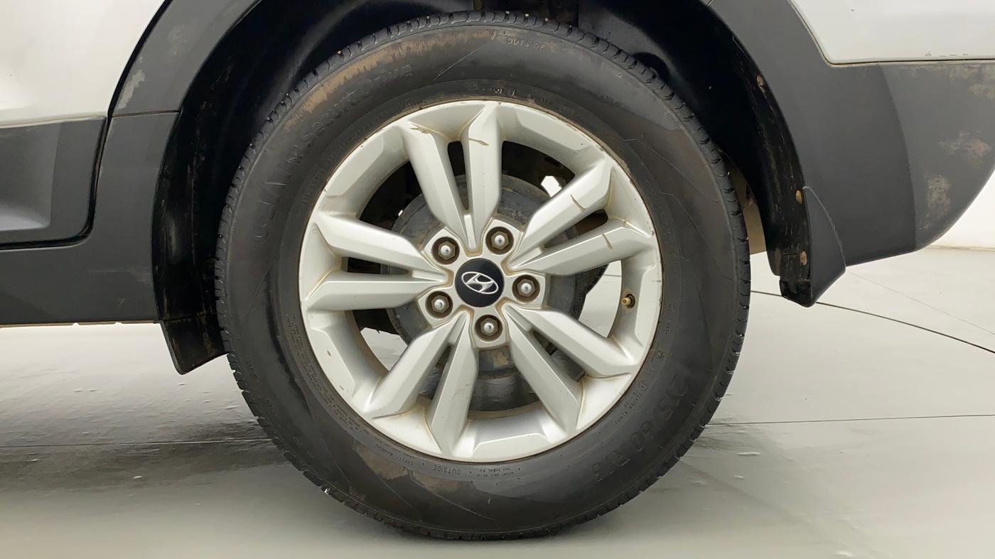 2015 Hyundai Creta SX PLUS 1.6 PETROL, Petrol, Manual, 77,983 km, Left Rear Wheel