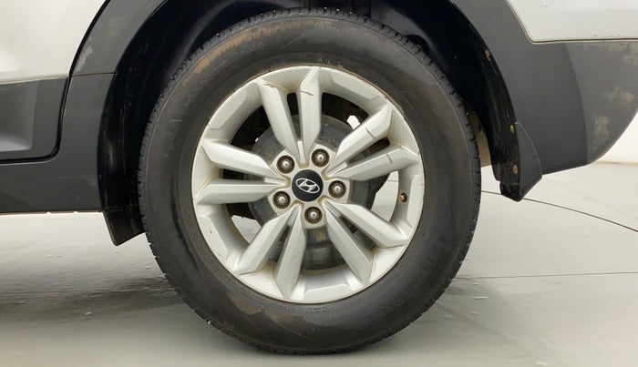 2015 Hyundai Creta SX PLUS 1.6 PETROL, Petrol, Manual, 77,983 km, Left Rear Wheel