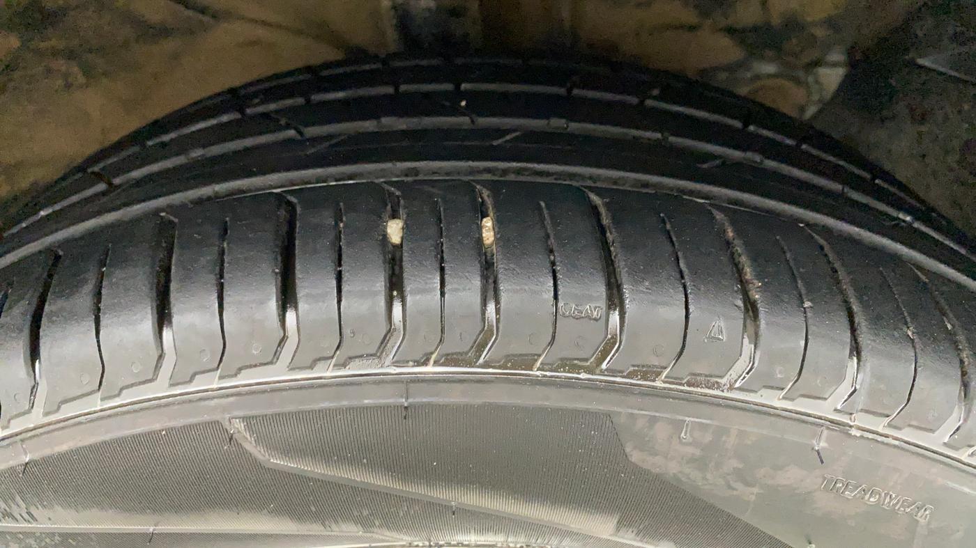 2015 Hyundai Creta SX PLUS 1.6 PETROL, Petrol, Manual, 77,983 km, Right Front Tyre Tread