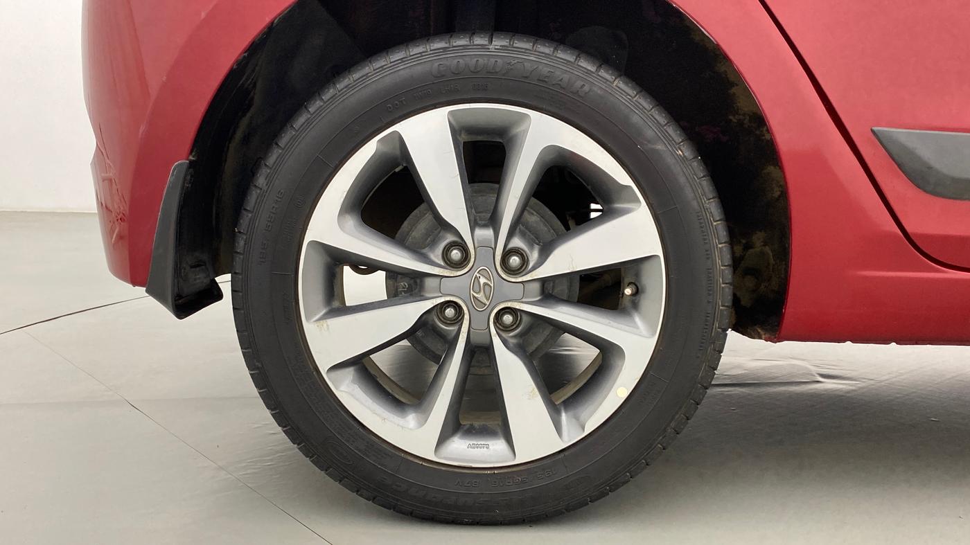 2016 Hyundai Elite i20 ASTA 1.2 (O), Petrol, Manual, 39,855 km, Right Rear Wheel