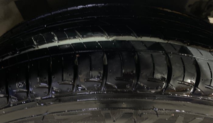 2018 Hyundai Grand i10 MAGNA AT 1.2 KAPPA VTVT, Petrol, Automatic, 31,314 km, Left Rear Tyre Tread