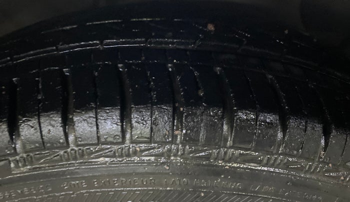 2018 Hyundai Grand i10 MAGNA AT 1.2 KAPPA VTVT, Petrol, Automatic, 31,314 km, Right Front Tyre Tread