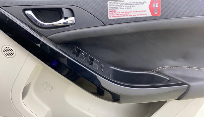 2021 Tata NEXON XZA PLUS PETROL, Petrol, Automatic, 52,465 km, Driver Side Door Panels Control