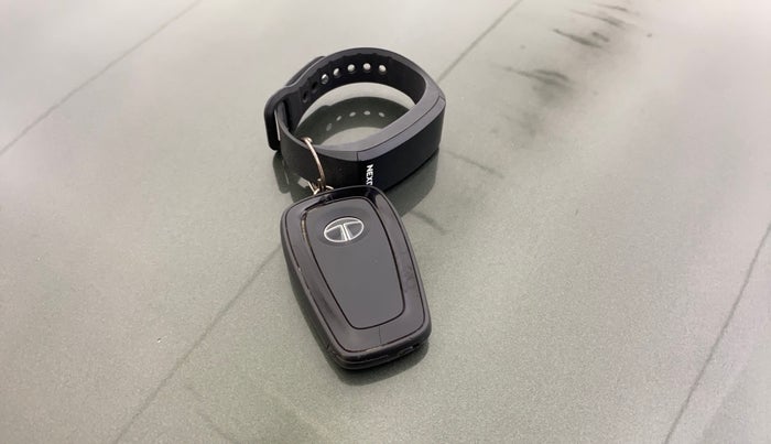 2021 Tata NEXON XZA PLUS PETROL, Petrol, Automatic, 52,465 km, Key Close Up