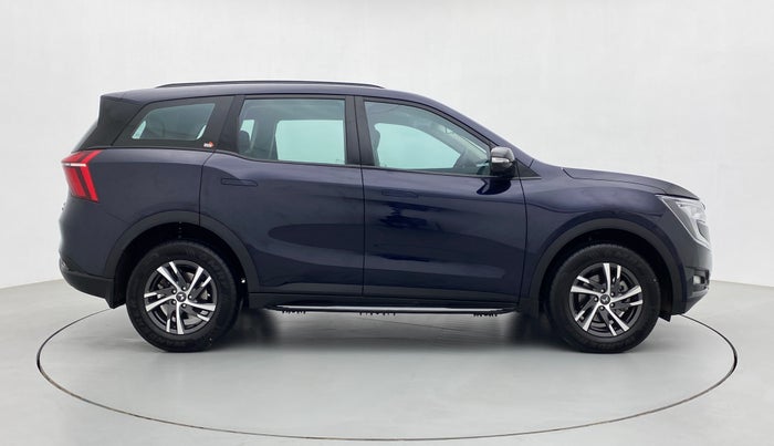 2022 Mahindra XUV700 AX 5 P AT 5 STR, Petrol, Automatic, 1,588 km, Right Side View