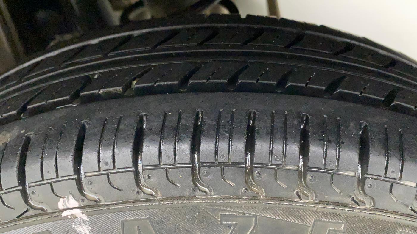 2012 Maruti Zen Estilo LXI, Petrol, Manual, 15,686 km, Left Rear Tyre Tread