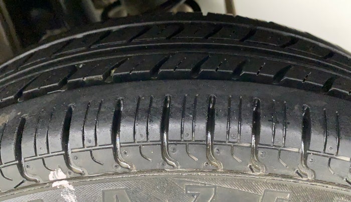 2012 Maruti Zen Estilo LXI, Petrol, Manual, 15,686 km, Left Rear Tyre Tread