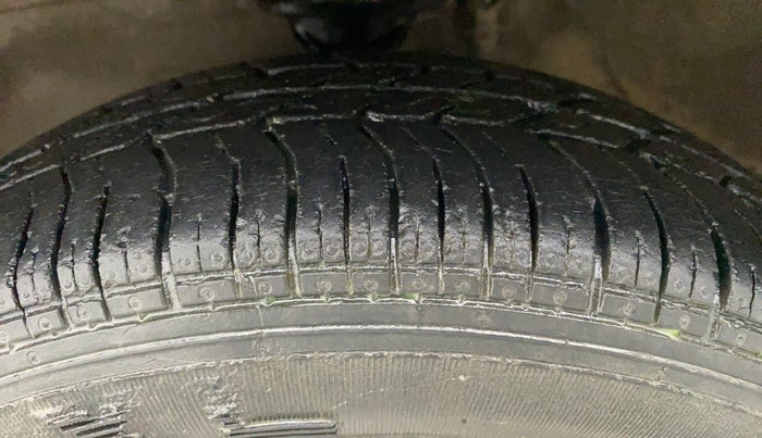 2012 Maruti Zen Estilo LXI, Petrol, Manual, 15,686 km, Left Front Tyre Tread