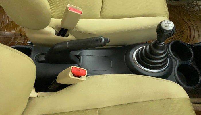 2015 Honda Amaze 1.2L I-VTEC SX, Petrol, Manual, 65,475 km, Gear Lever