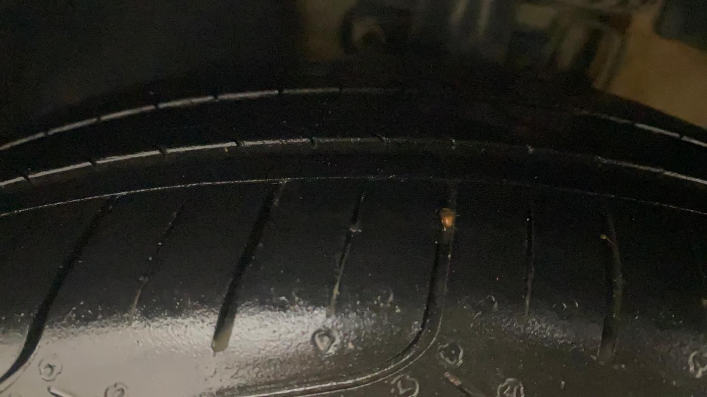 2019 Volkswagen Vento HIGHLINE 1.5 AT, Diesel, Automatic, 45,193 km, Left Front Tyre Tread