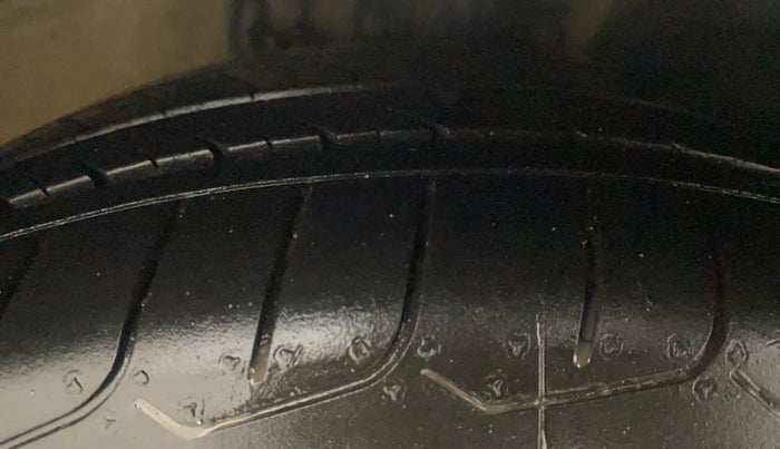 2019 Volkswagen Vento HIGHLINE 1.5 AT, Diesel, Automatic, 45,193 km, Right Front Tyre Tread