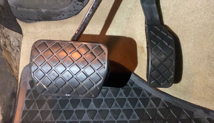 2019 Volkswagen Vento HIGHLINE 1.5 AT, Diesel, Automatic, 45,193 km, Pedals