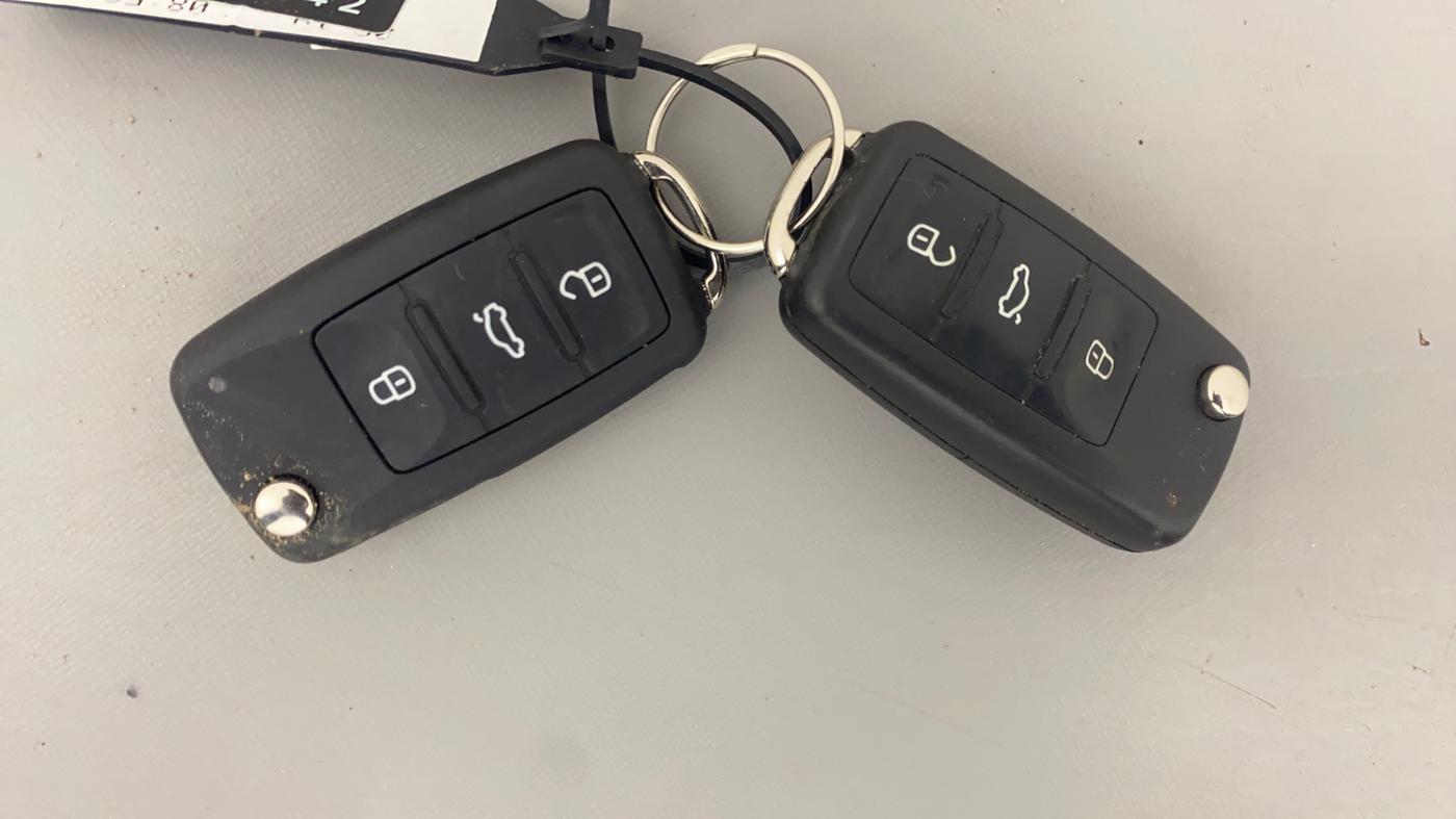 2019 Volkswagen Vento HIGHLINE 1.5 AT, Diesel, Automatic, 45,193 km, Key Close Up